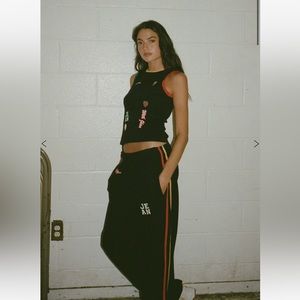 With Jean athletic line set